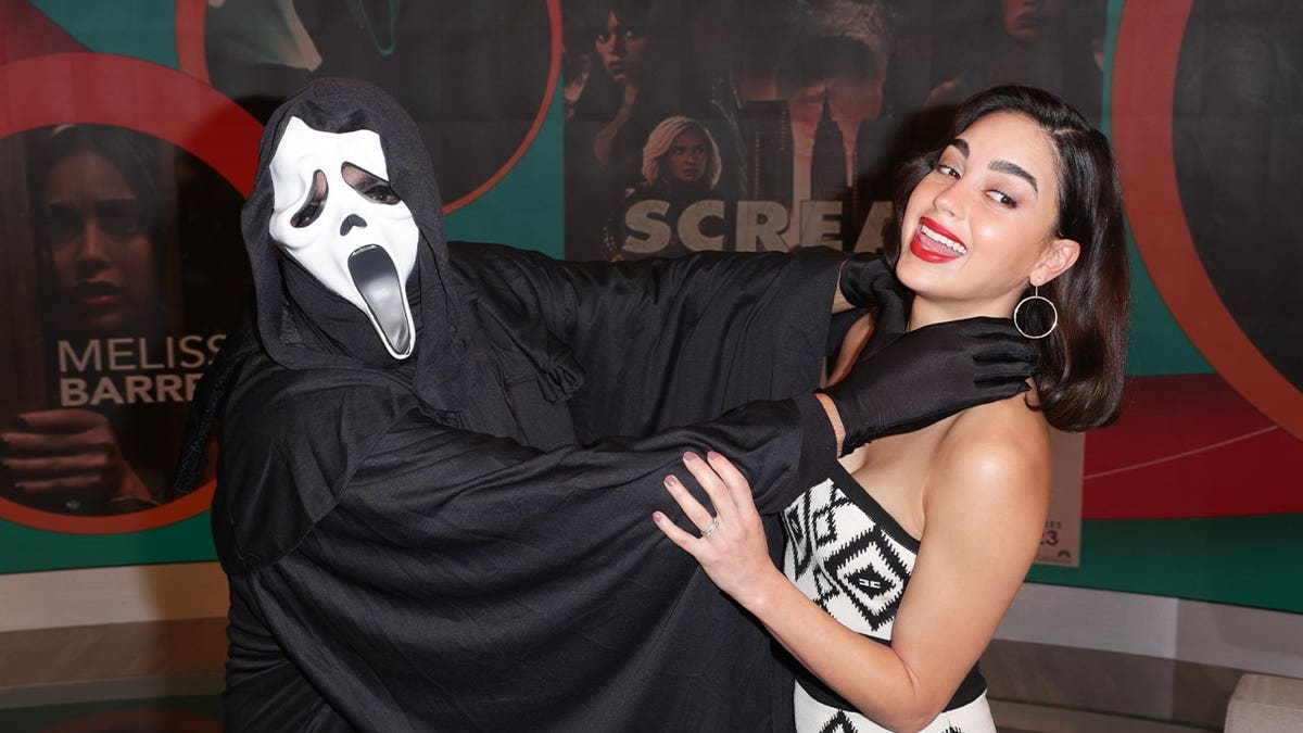 'Scream' star Melissa Barrera blasts ex-castmates for returning after her firing | Fox News